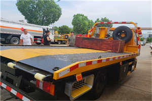 重固镇附近拖车电话号码服务